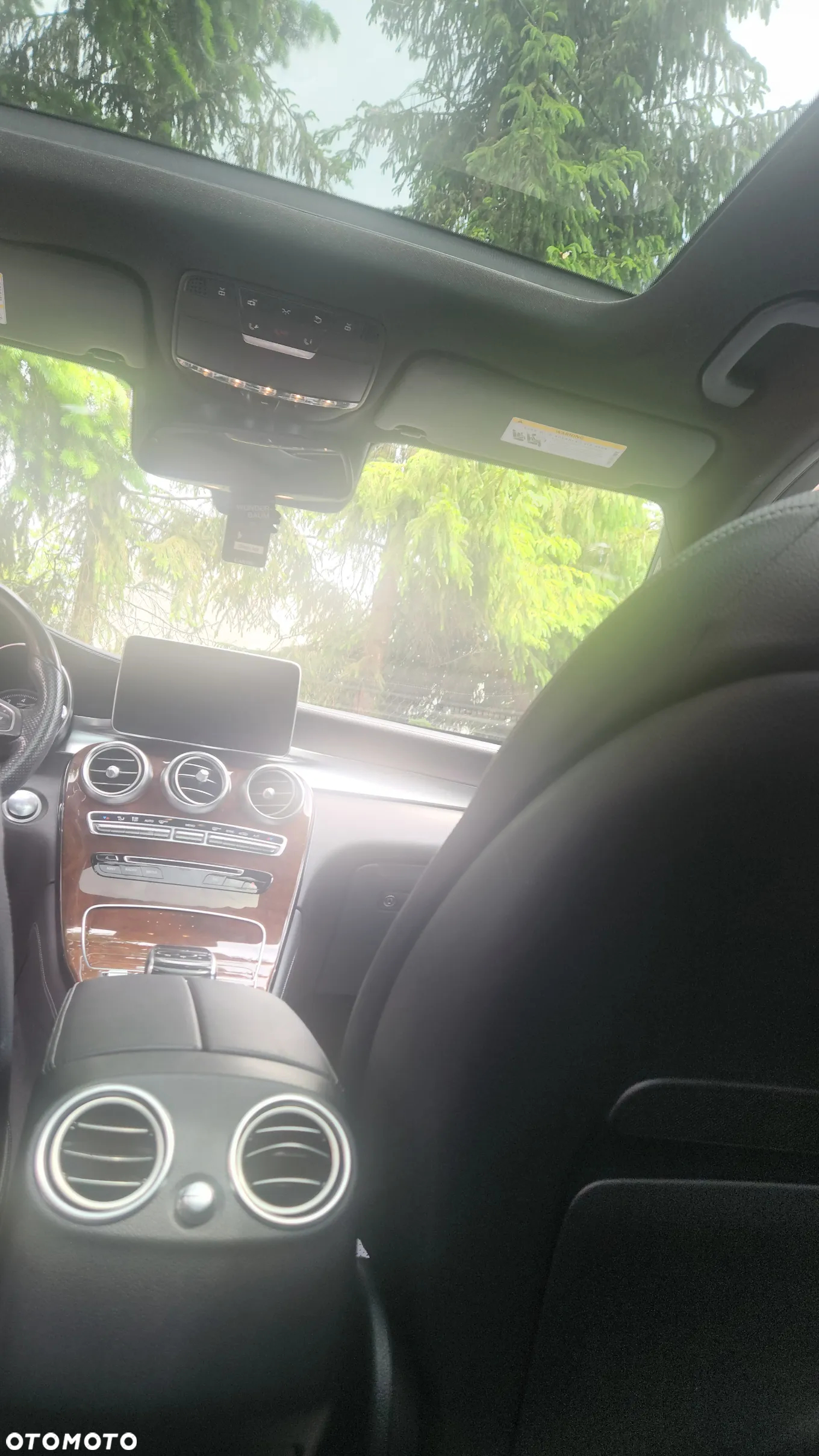 Mercedes-Benz GLC 300 Coupe 4Matic 9G-TRONIC - 22
