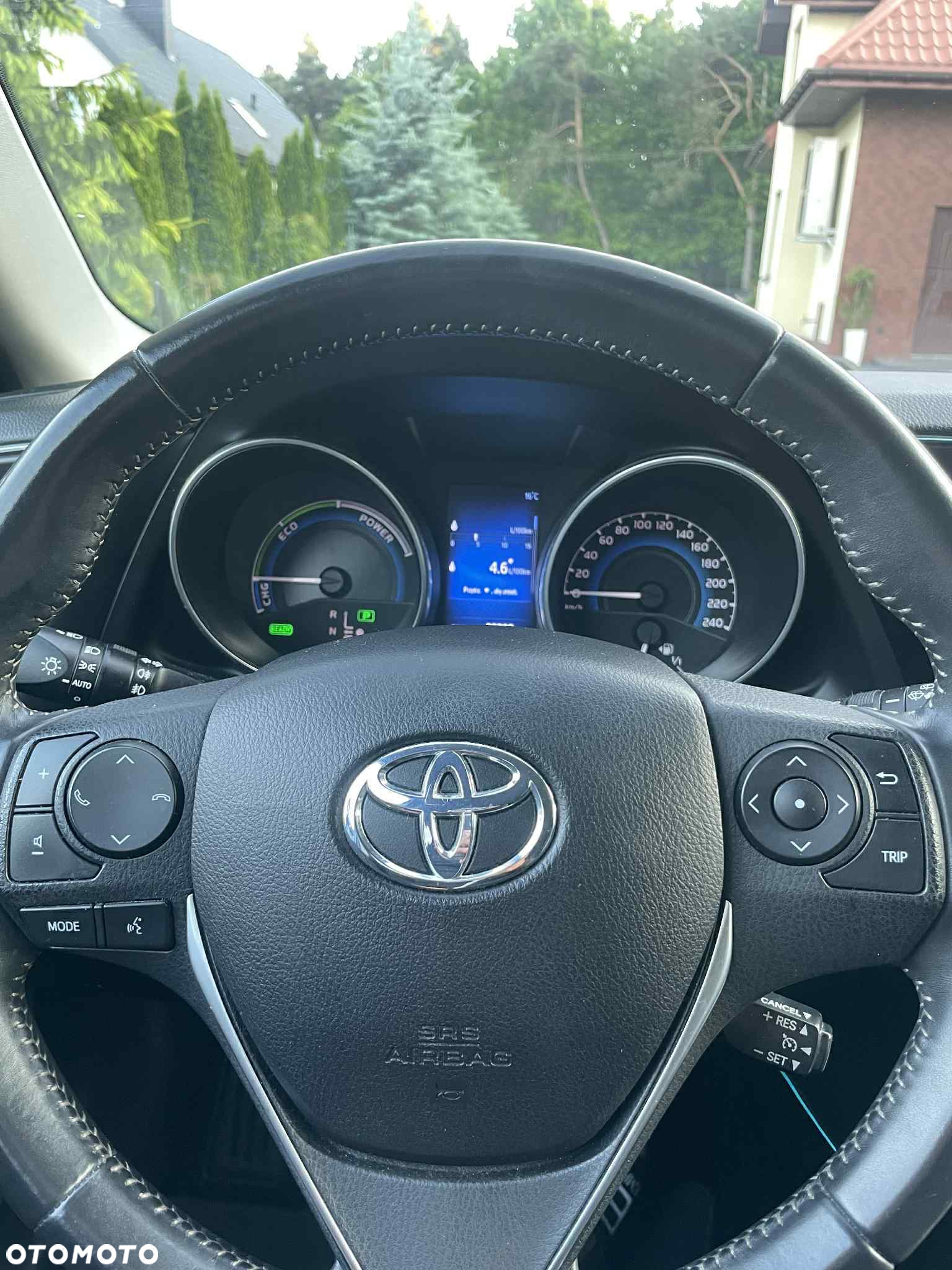Toyota Auris Hybrid 135 Comfort - 23