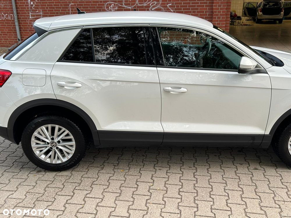 Volkswagen T-Roc - 4