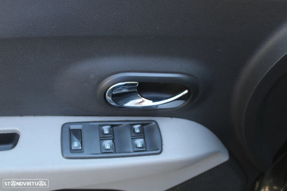 Dacia Lodgy 1.5 dCi Confort 7L - 10