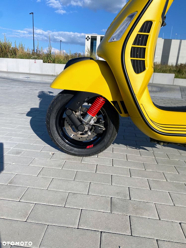 Vespa GTS - 10