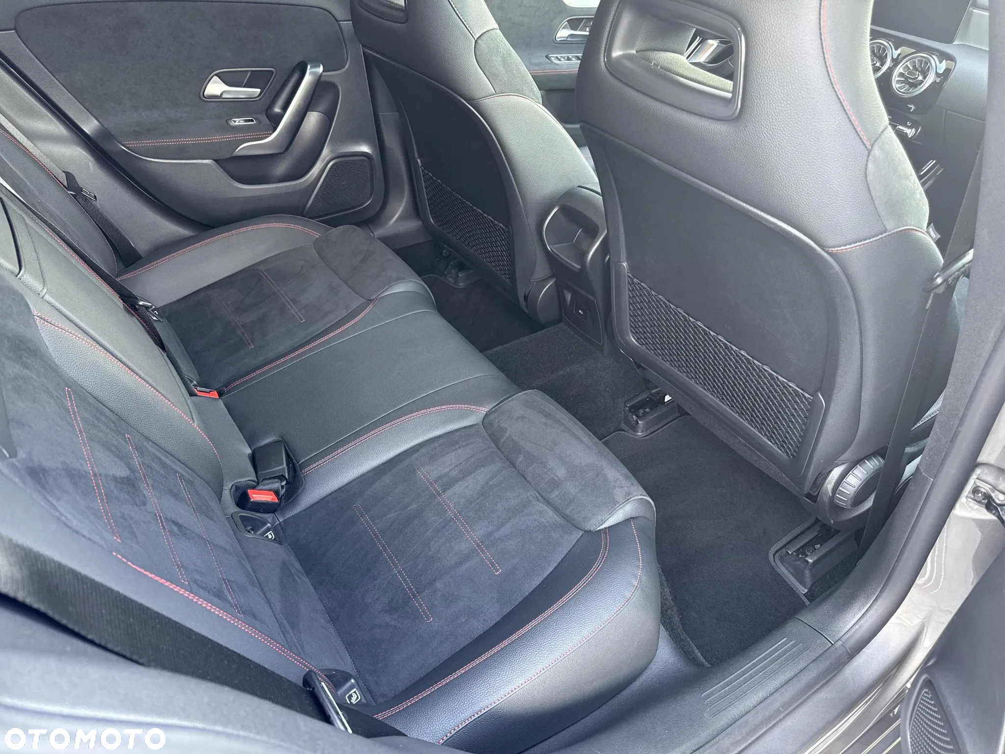 Mercedes-Benz CLA 200 AMG Line 7G-DCT - 20