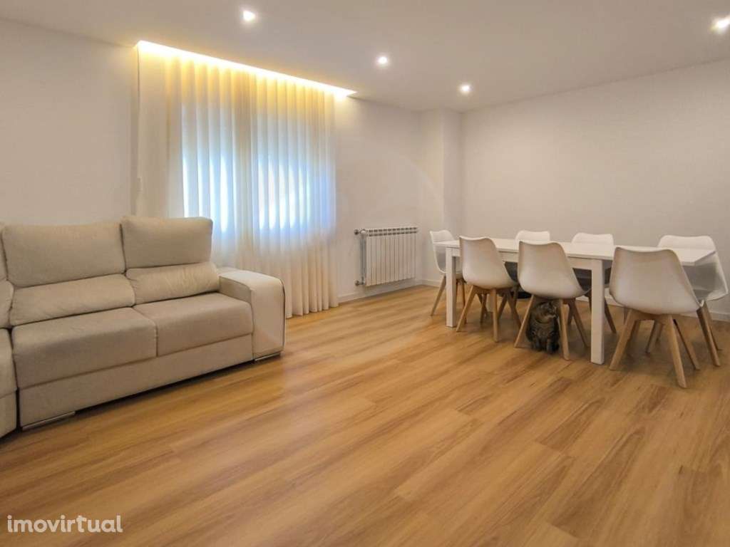 Apartamento T4 com Terraço na Póvoa de Varzim - Grande imagem: 2/42