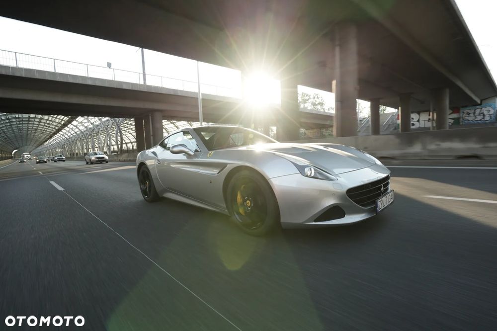 Ferrari California T - 7