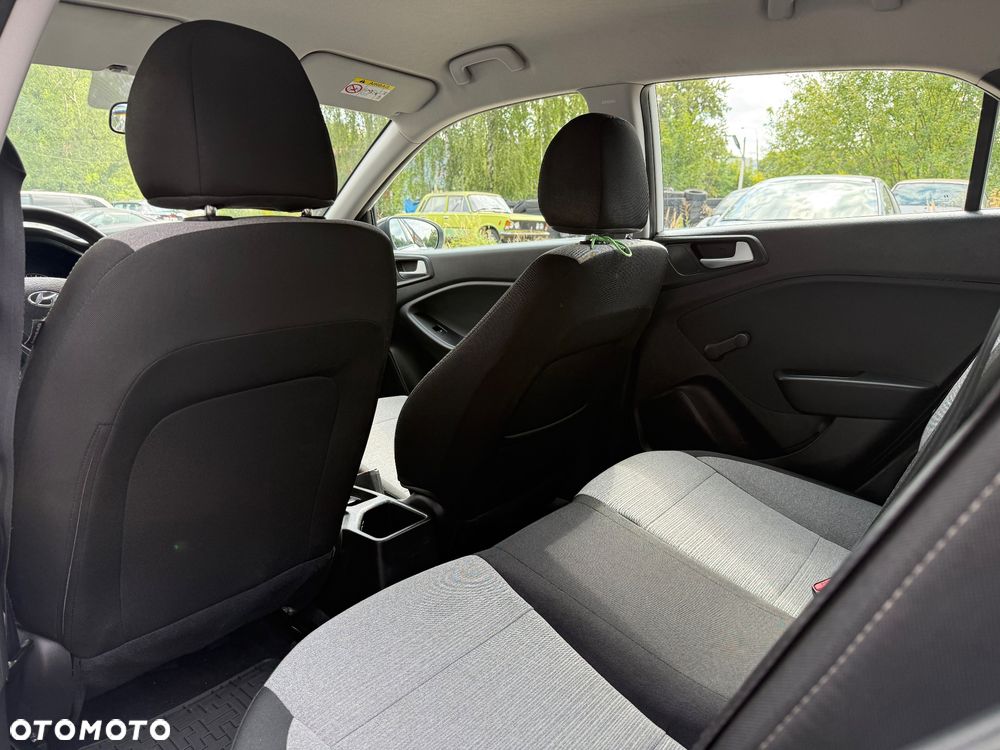 Hyundai i20 1.1 CRDi BlueDrive Comfort - 13