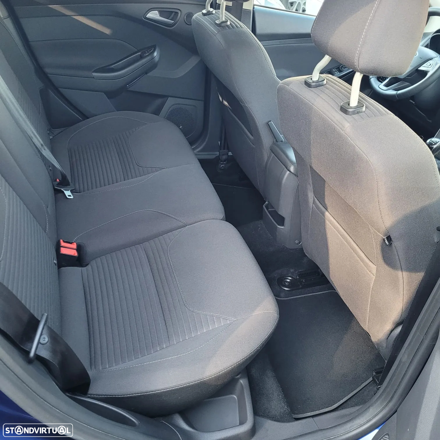 Ford Focus SW - 28