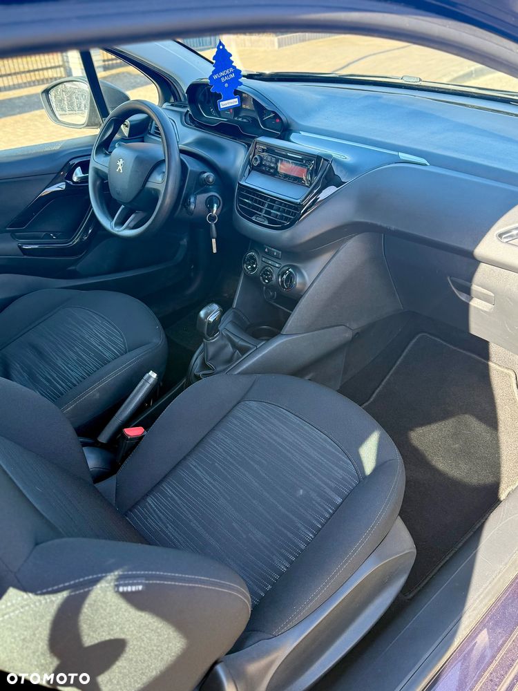 Peugeot 208 PureTech 68 Urban Move - 12