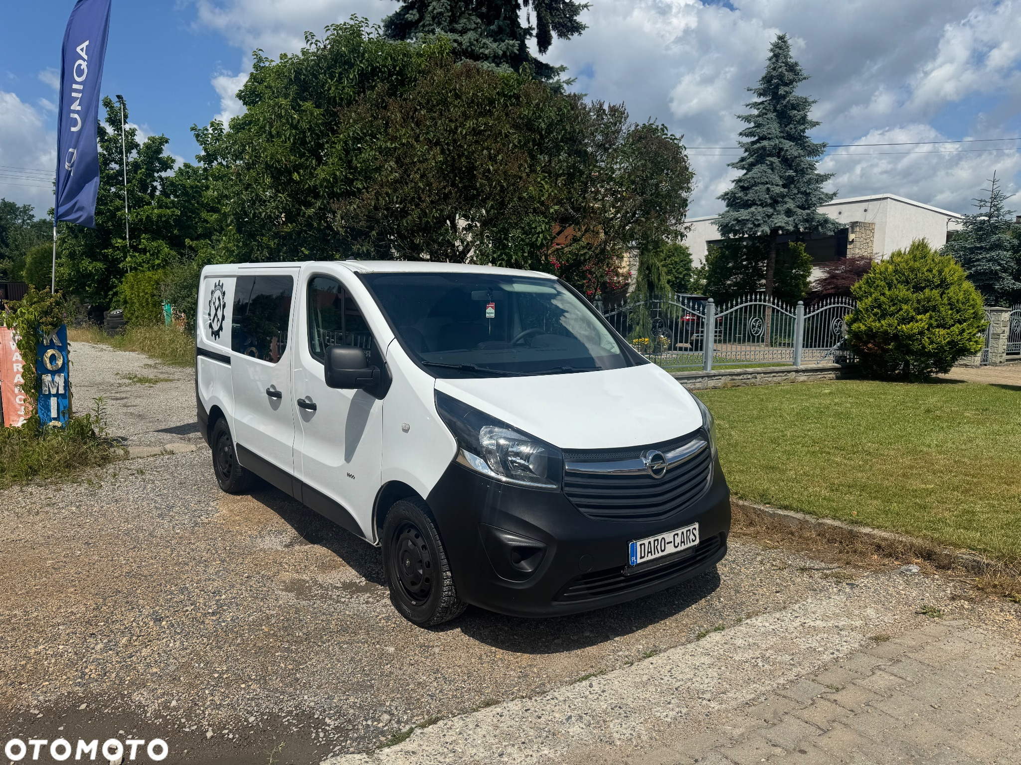 Opel Vivaro - 2