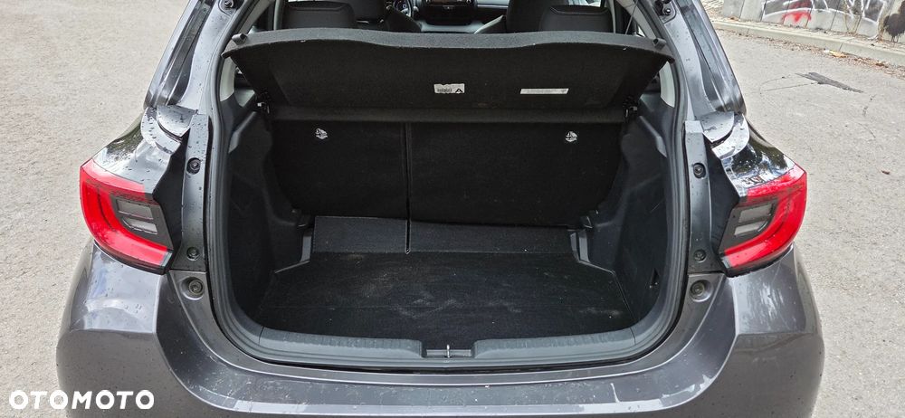 Mazda 2 Hybrid - 20
