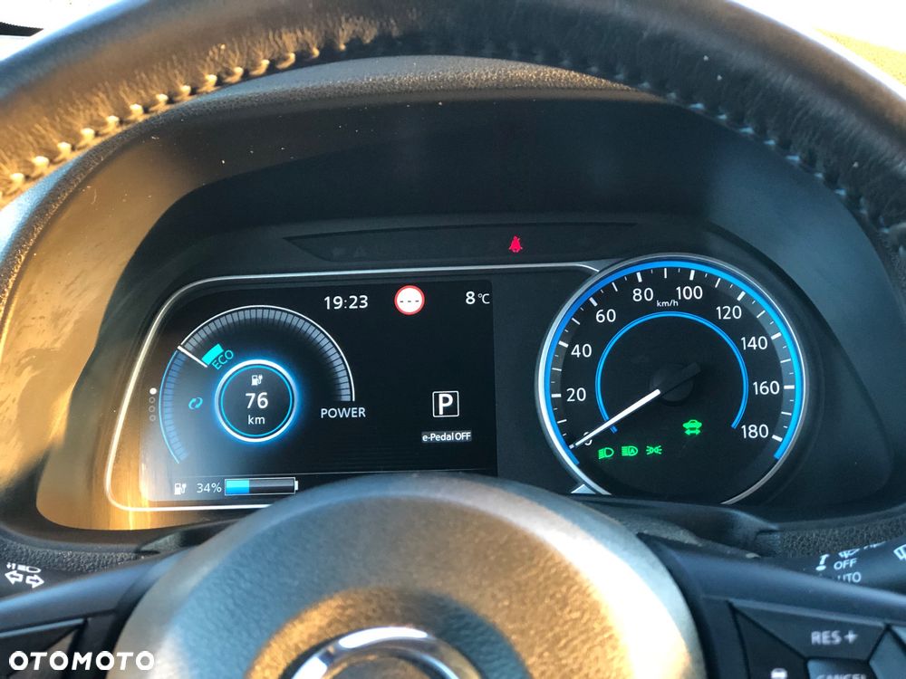 Nissan Leaf 40 kWh Tekna - 23