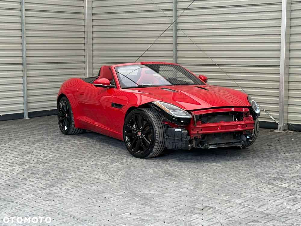 Jaguar F-Type P300 - 36