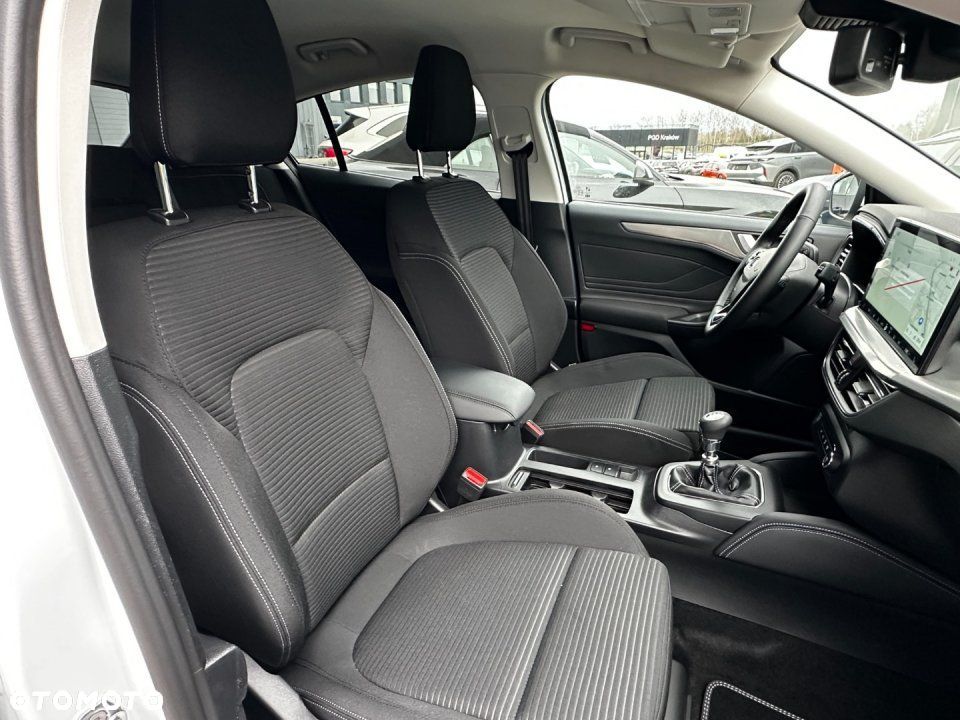 Ford Focus - 23