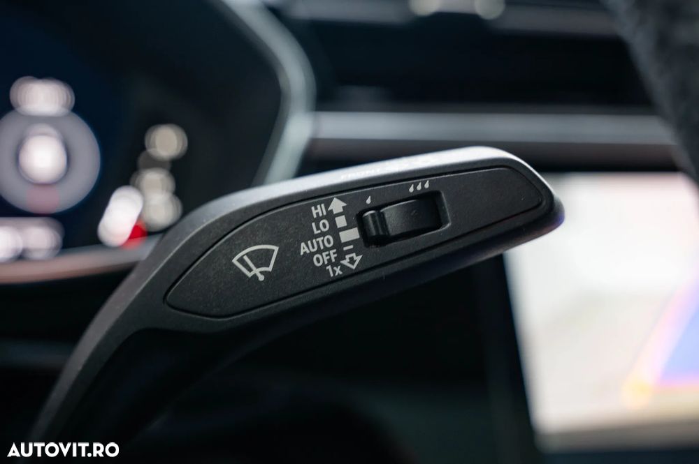 Audi RS Q3 2.5 TFSI quattro S tronic - 24
