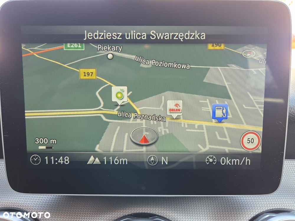 Mercedes-Benz GLA - 24