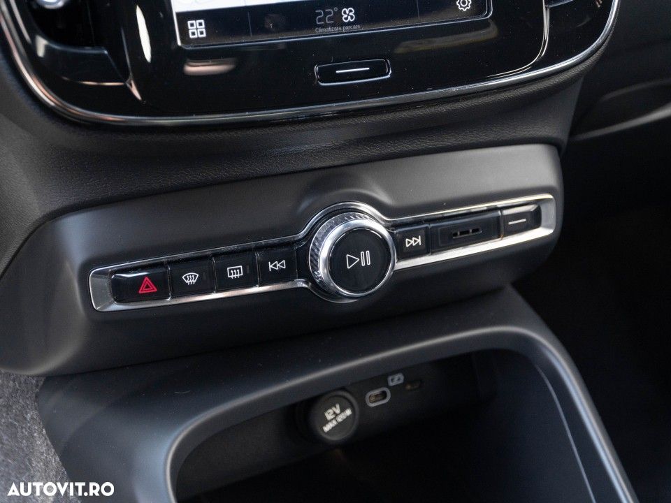 Volvo XC 40 - 23