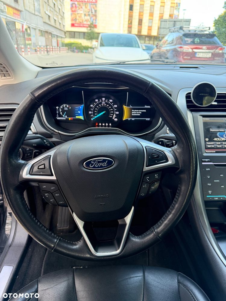 Ford Fusion 2.0 EcoBoost Titanium - 8