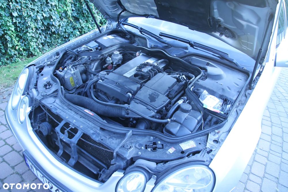 Mercedes-Benz Klasa E - 36