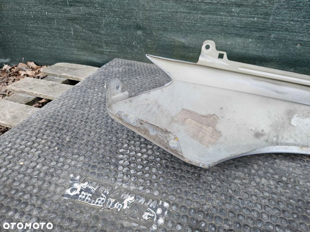 Blotniki Prawy Nadkole Przod Przedni Szary Audi A4 B8 Sedan Kombi Przed Lift Oryginalny lakier - 40