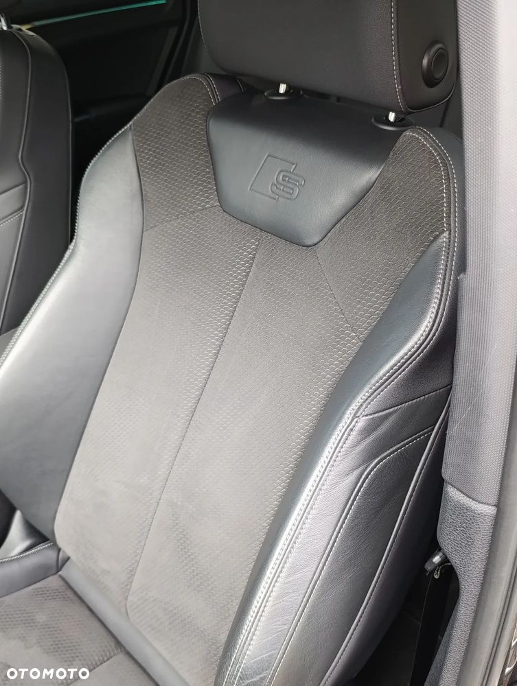 Audi Q3 Sportback 40 TFSI quattro S tronic S line - 17