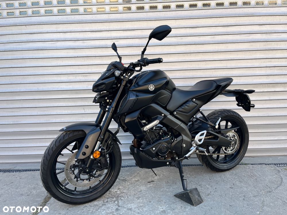 Yamaha MT - 28