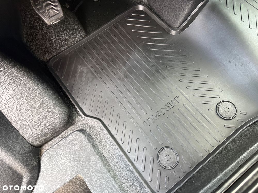 Ford TRANSIT CUSTOM TRAIL RAPTOR/Skóra/Alu/Navi/Klima/Kamera/Grzane fotele/PDC przód i tył/Grzana szyba/Hak/ - 19