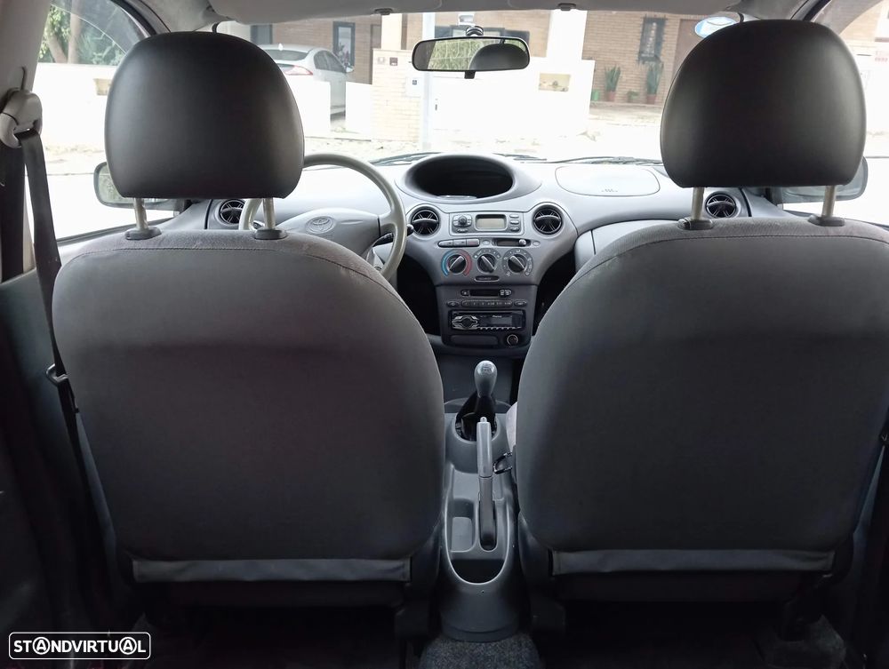 Toyota Yaris 1.0 Terra DA+ABS+CD+AC - 15