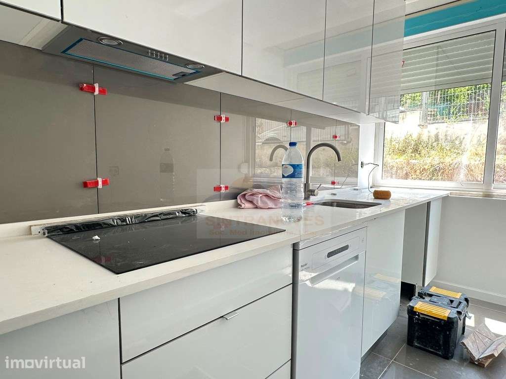 T3 Totalmente Remodelado | 2 WC | Garantia de 5 Anos | Damaia de Cima - Grande imagem: 5/28