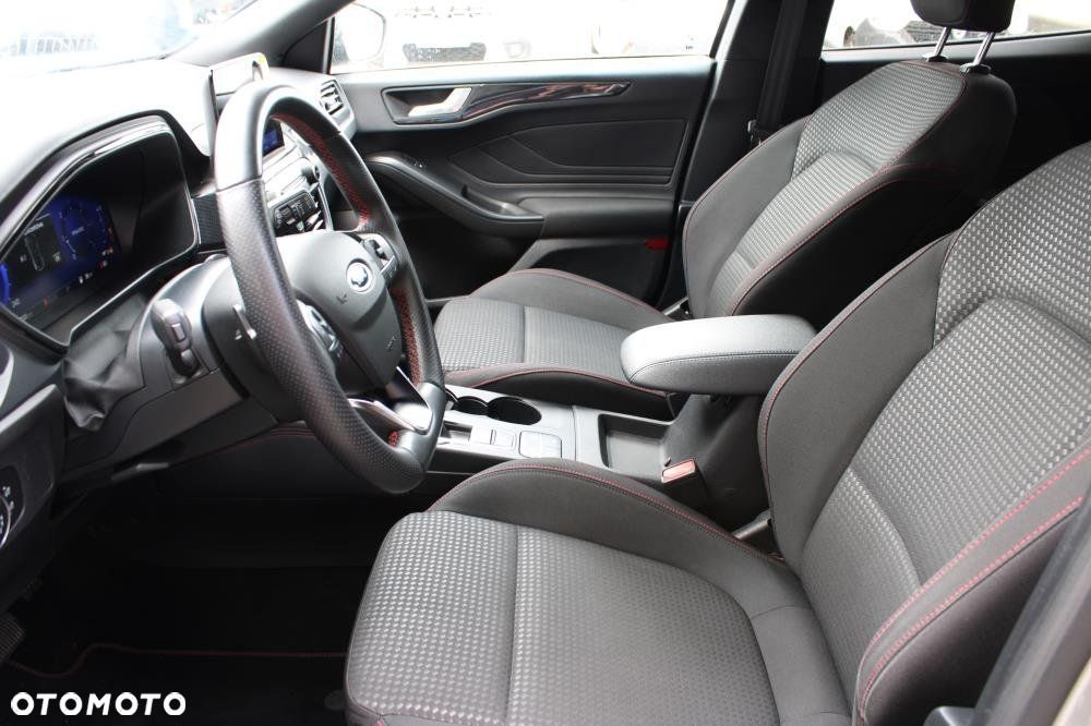 Ford Focus - 9