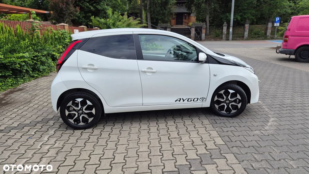 Toyota Aygo x-clusiv - 7