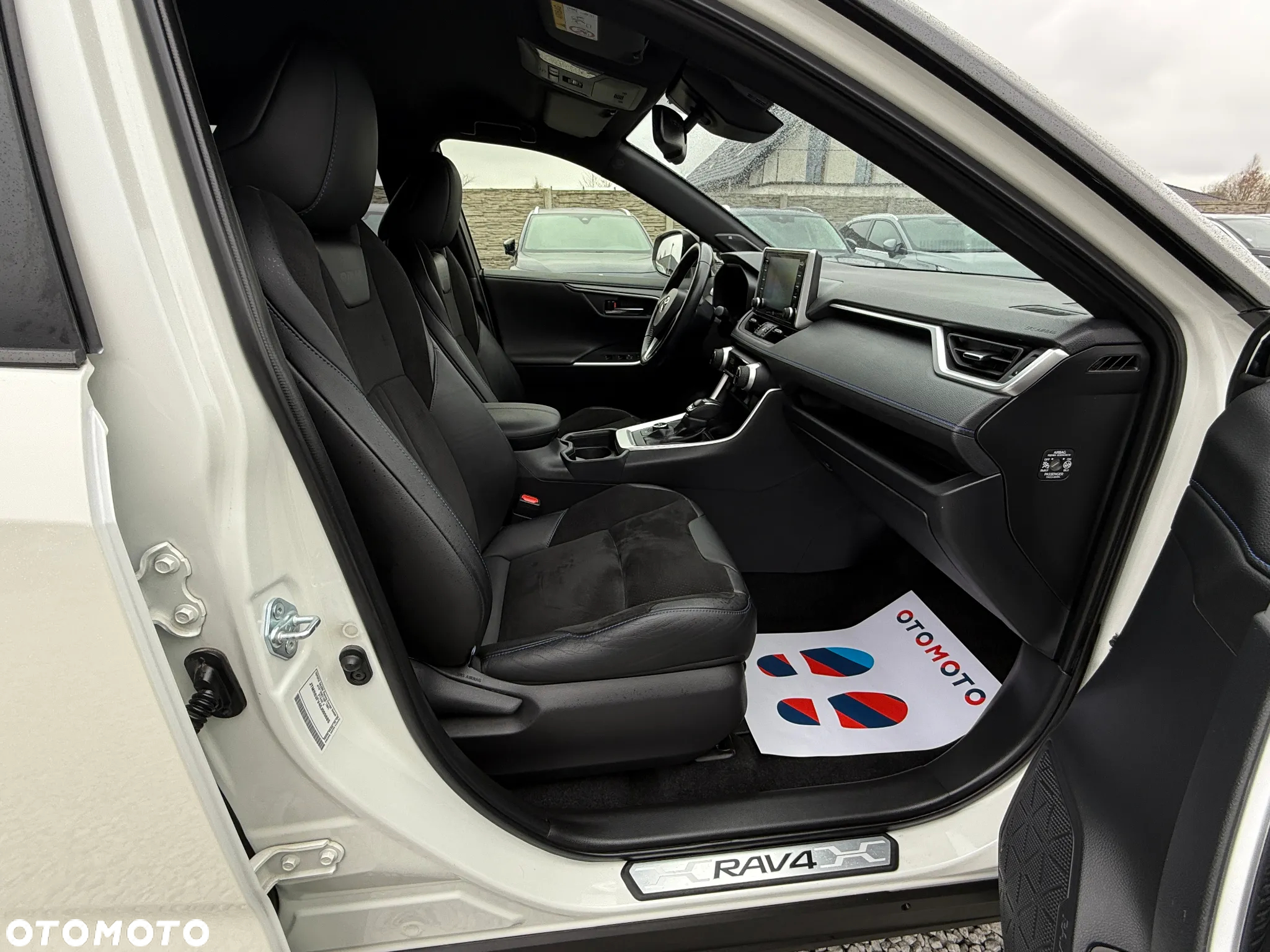 Toyota RAV4 2.5 4x4 Hybrid Club - 31