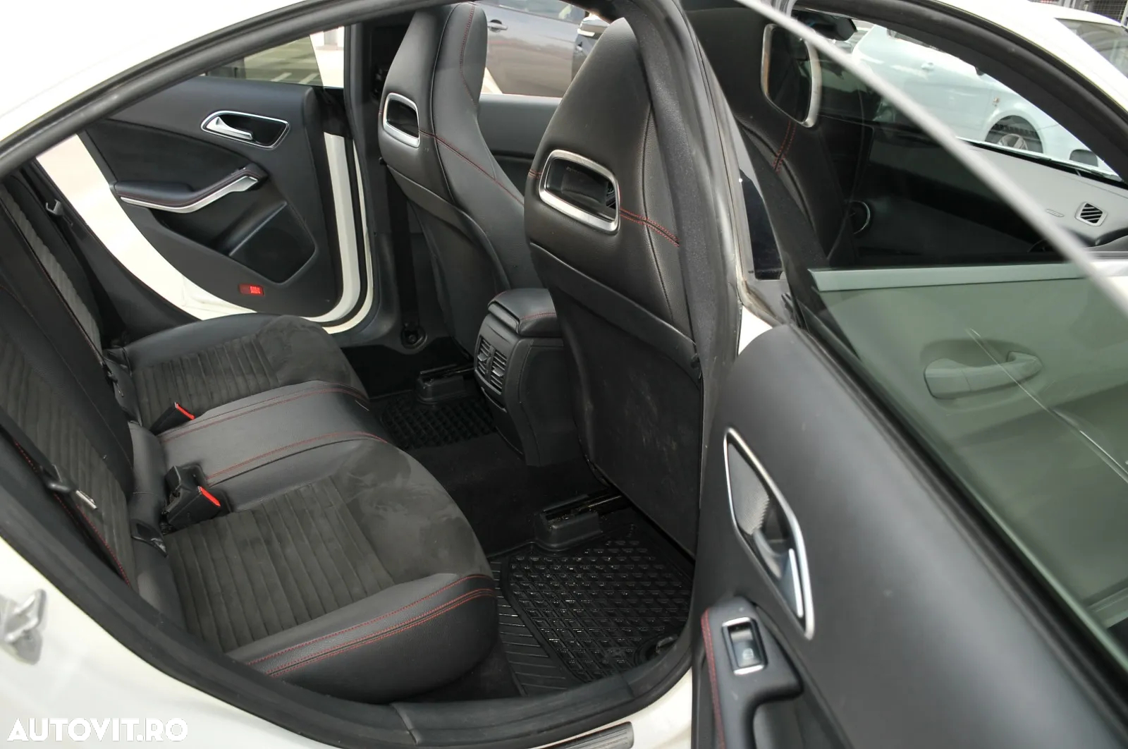 Mercedes-Benz CLA 220 d 4MATIC Aut. - 22