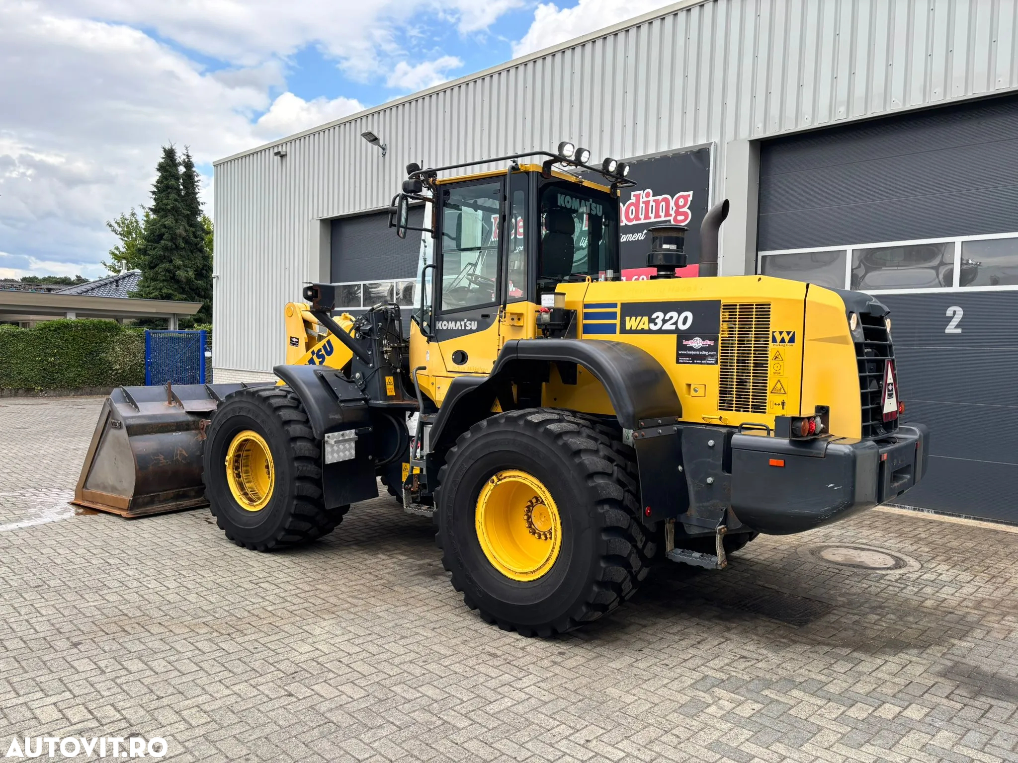 Komatsu WA320-7 Incarcator frontal vola wola compact buldo - 3