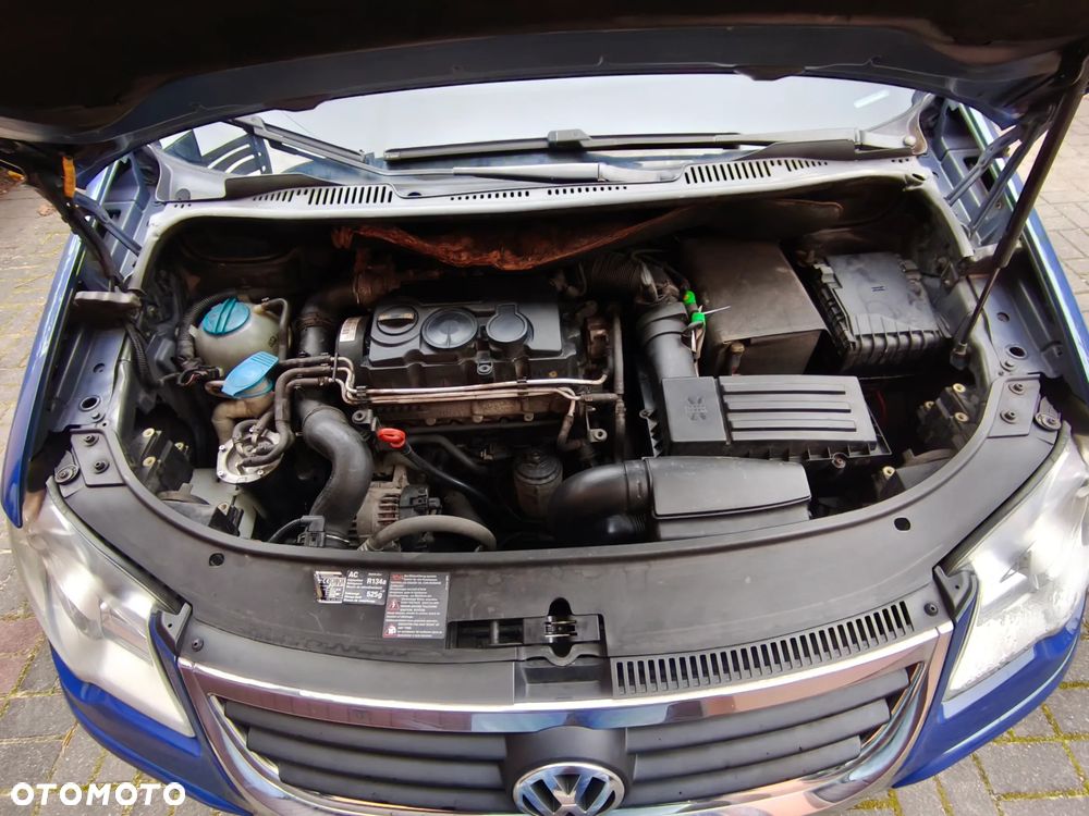 Volkswagen Touran - 3