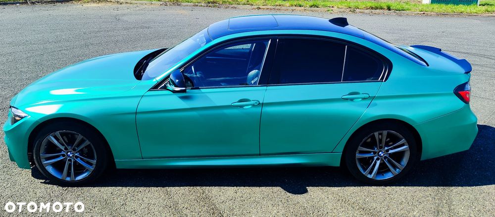 BMW Seria 3 320i Sport Line - 2