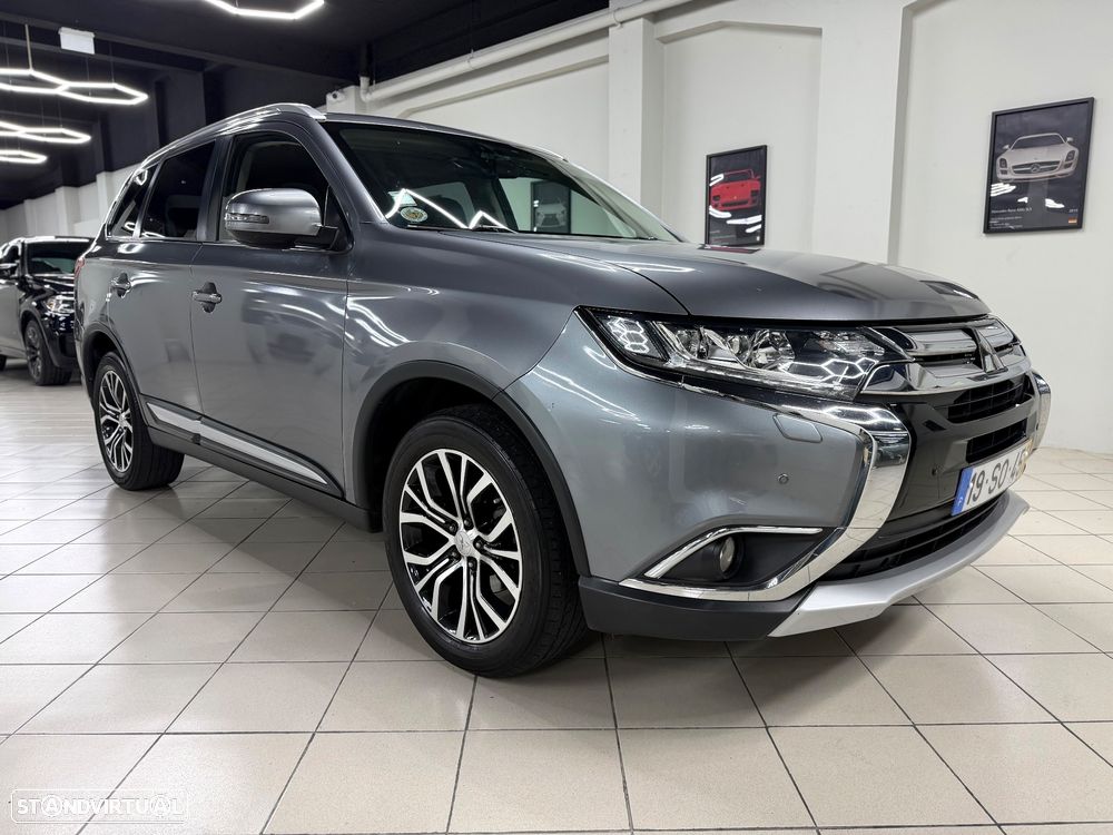 Mitsubishi Outlander 2.2 DI-D Intense+ - 1