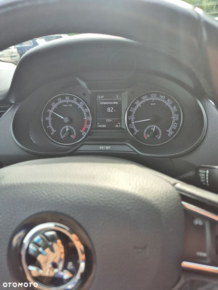 Skoda Octavia 1.6 TDI SCR Ambition - 32