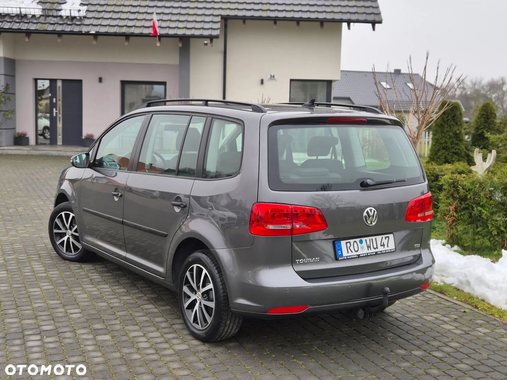 Volkswagen Touran 1.6 TDI DPF BlueMotion Technology DSG Comfortline - 3