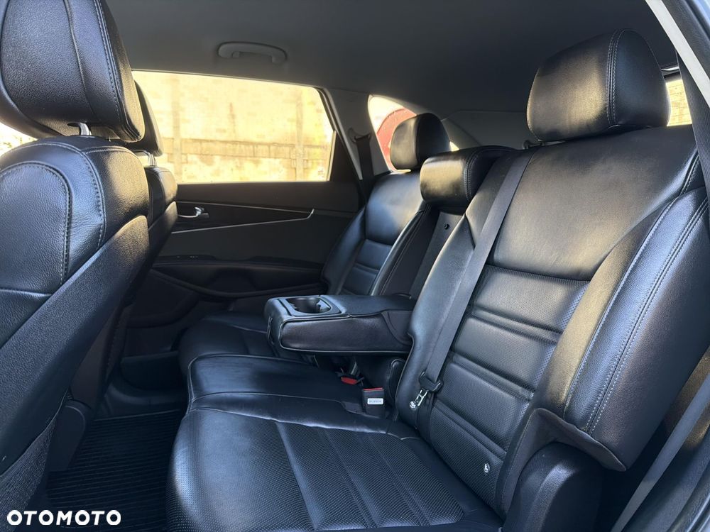 Kia Sorento 2.0 CRDI L - 24