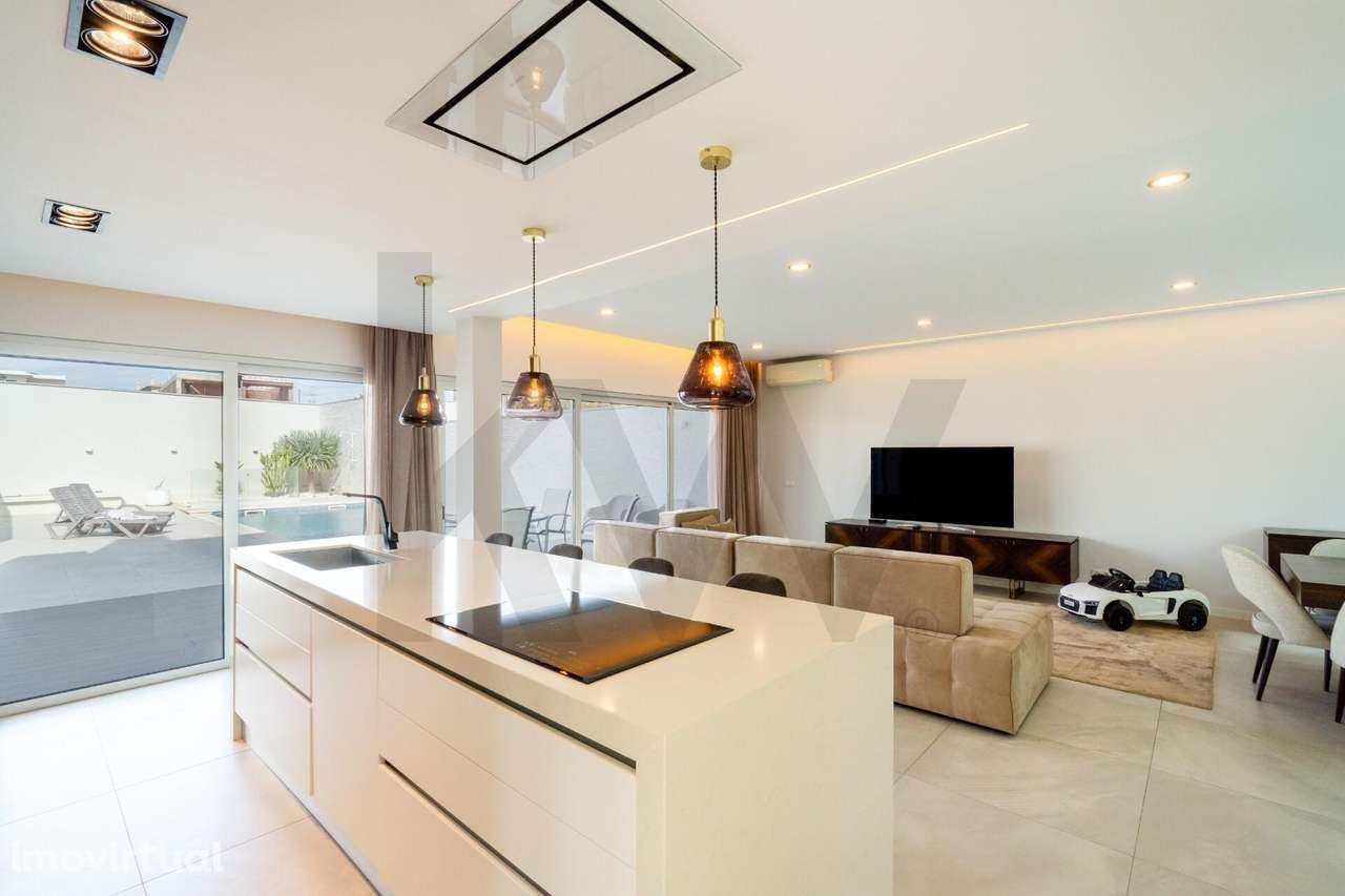 Refúgio de Luxo com Design Exclusivo - Grande imagem: 4/53