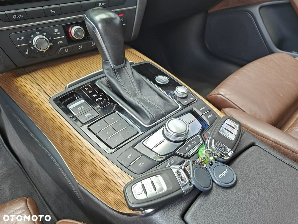 Audi A6 Avant - 13