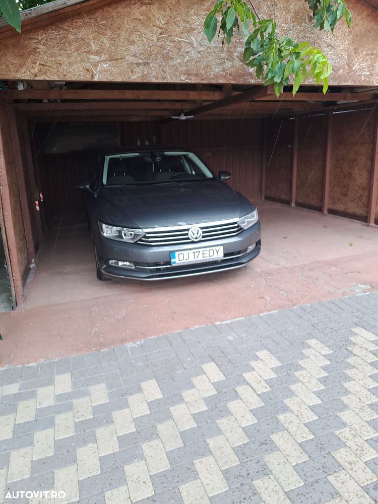 Volkswagen Passat 1.6 TDI Comfortline - 1