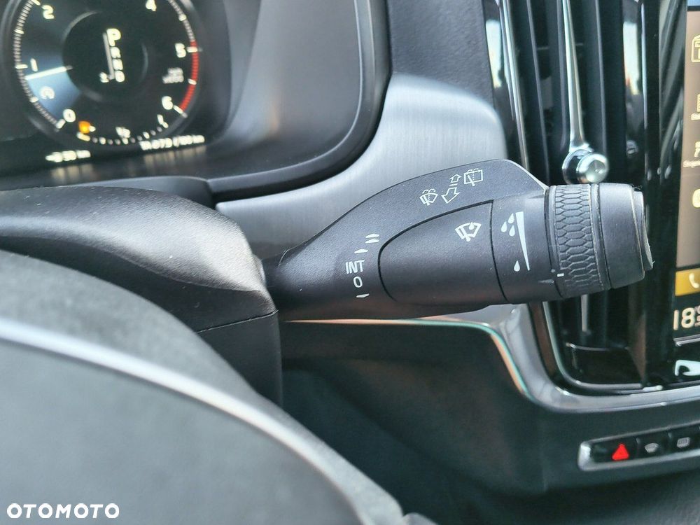 Volvo V90 D3 Momentum - 20