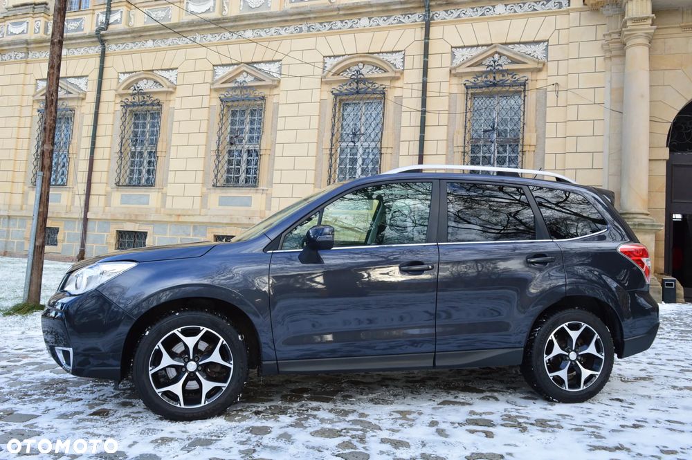 Subaru Forester 2.0XT Platinum Lineartronic - 11