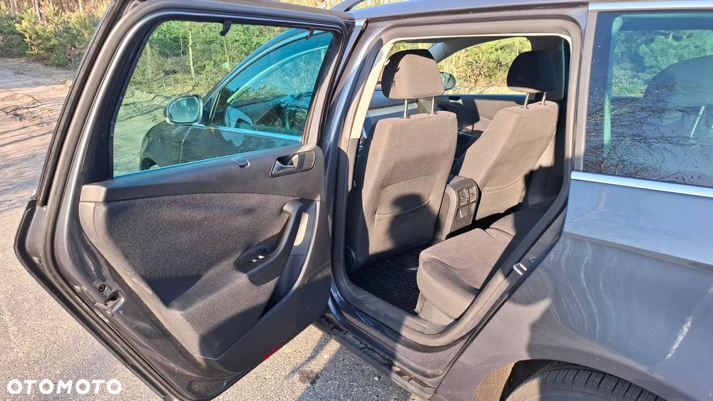 Volkswagen Passat 2.0 TDI Comfortline DSG - 17