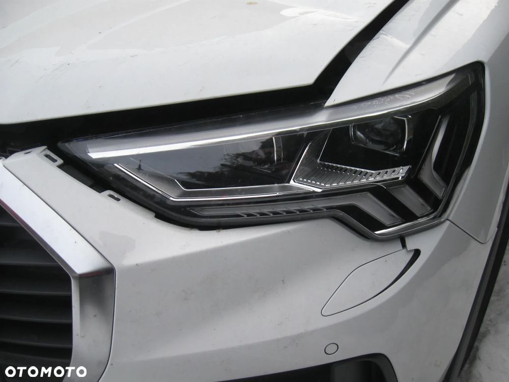 Audi Q3 35 TFSI S tronic - 16