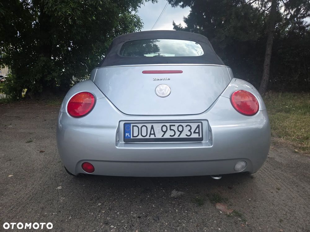 Volkswagen New Beetle 2.0 - 16
