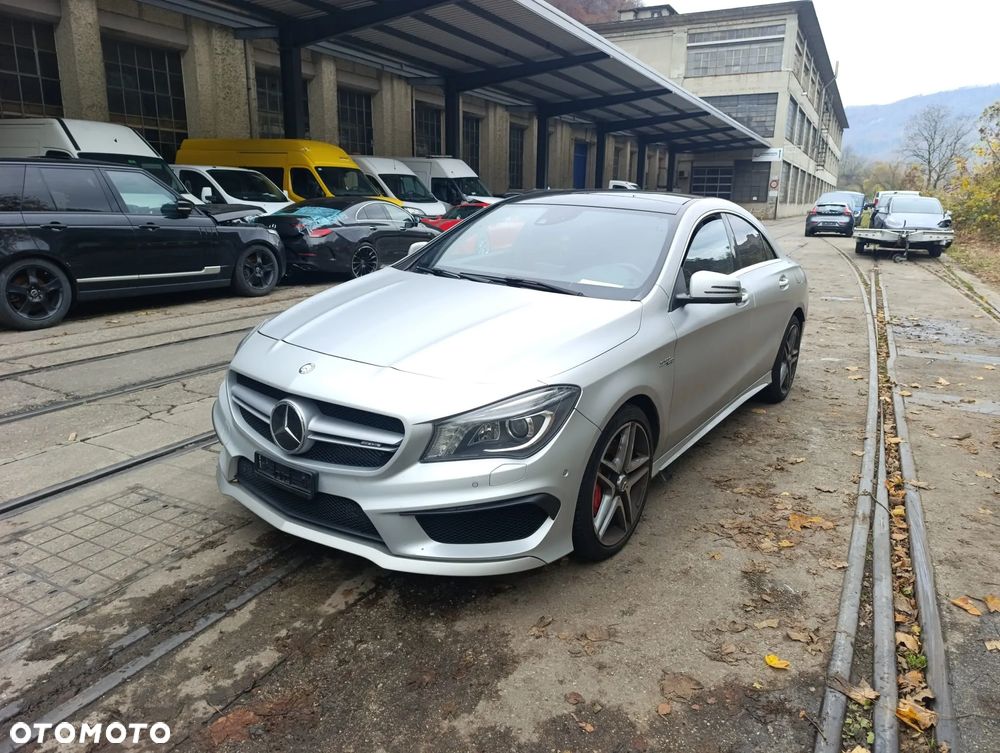 Mercedes-Benz CLA - 1