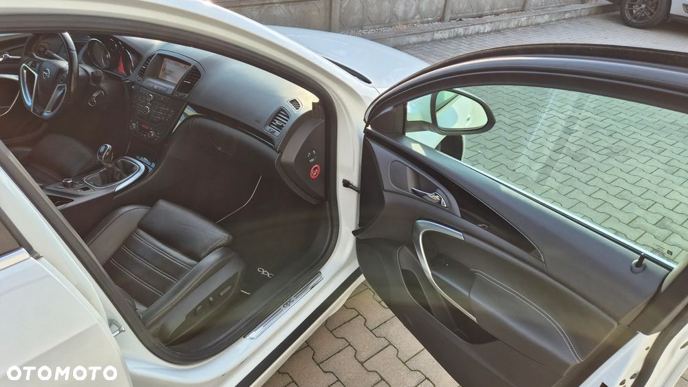 Opel Insignia 2.8 T V6 OPC - 9