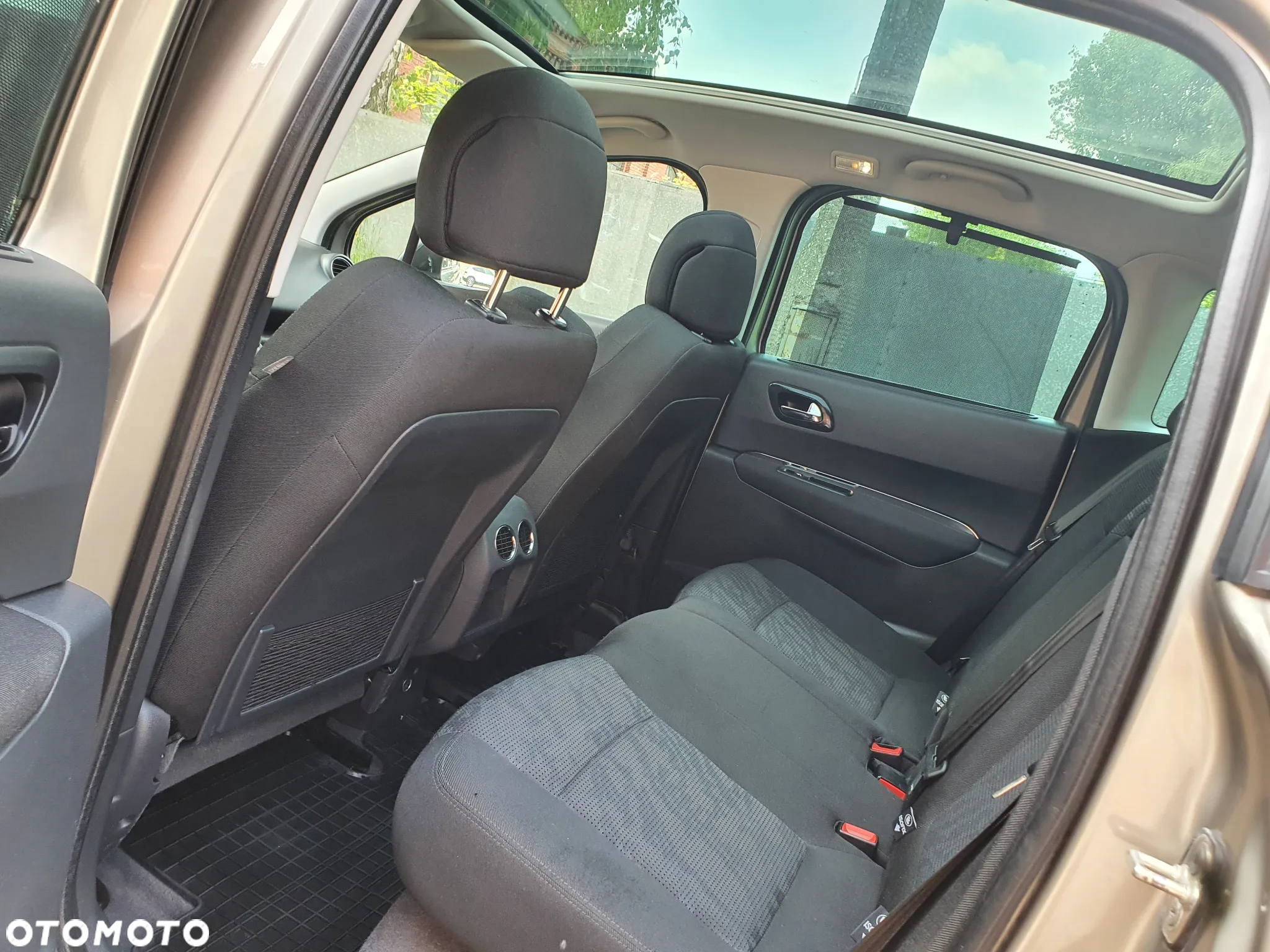 Peugeot 3008 2.0 HDi Allure - 13