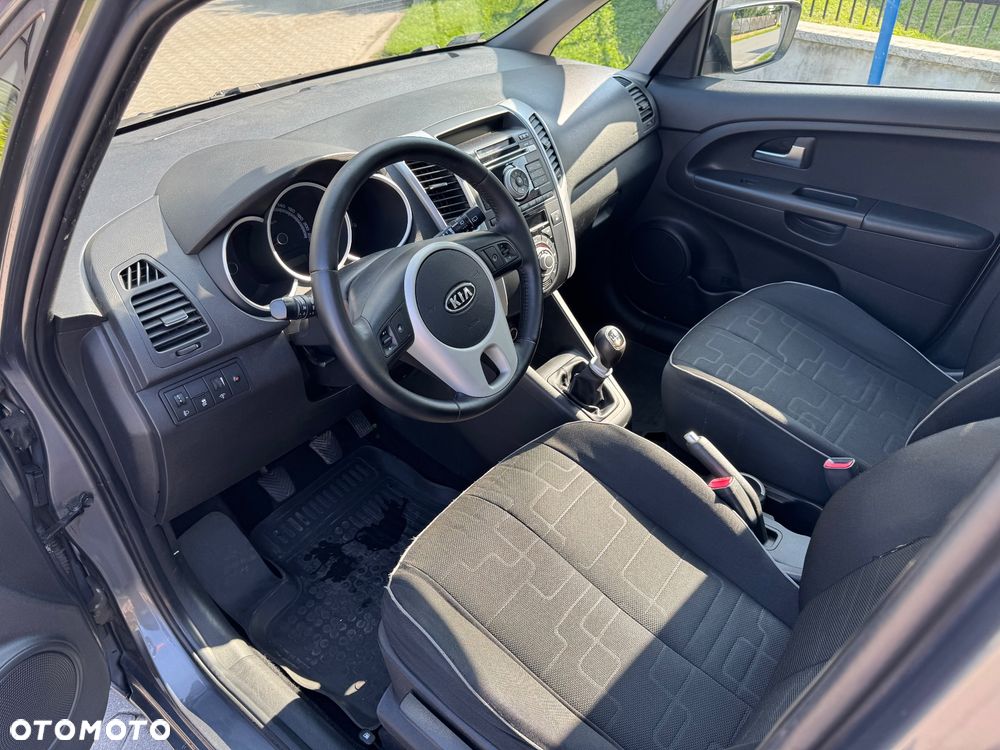 Kia Venga 1.4 L - 12